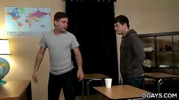 Aj And Cameron Fucks In The Teacher's Classroom free video