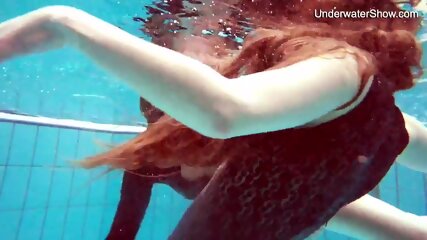 Diana And Simonna Hot Lesbians Underwater free video